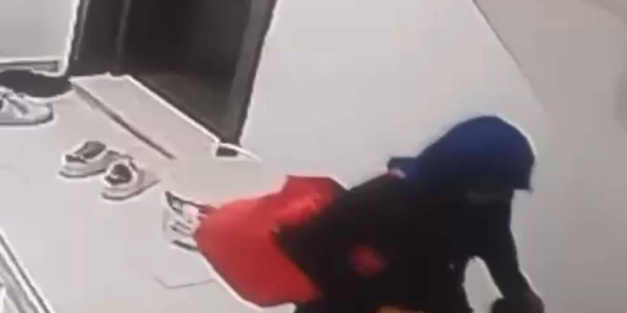 Batman’da Apartmana Giren Dilenci Ayakkabı Çaldı