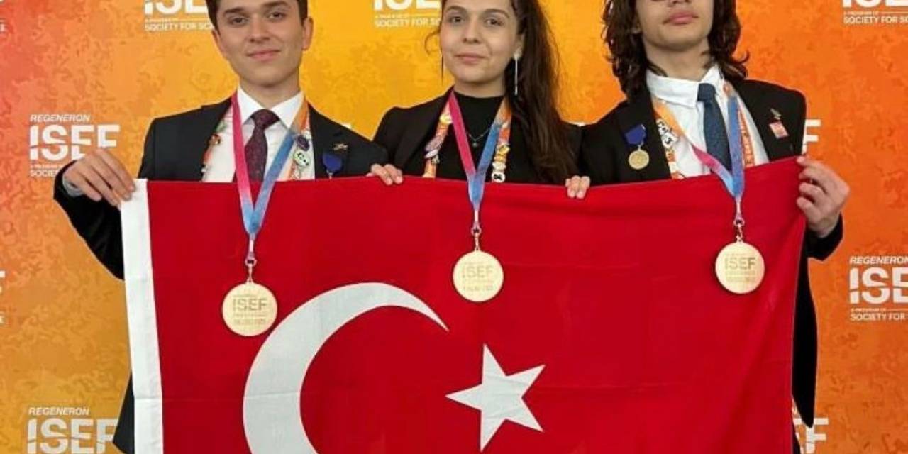 İstanbul Atatürk Fen Lisesi Başarıları İle Tercihlerde Öne Çıkıyor