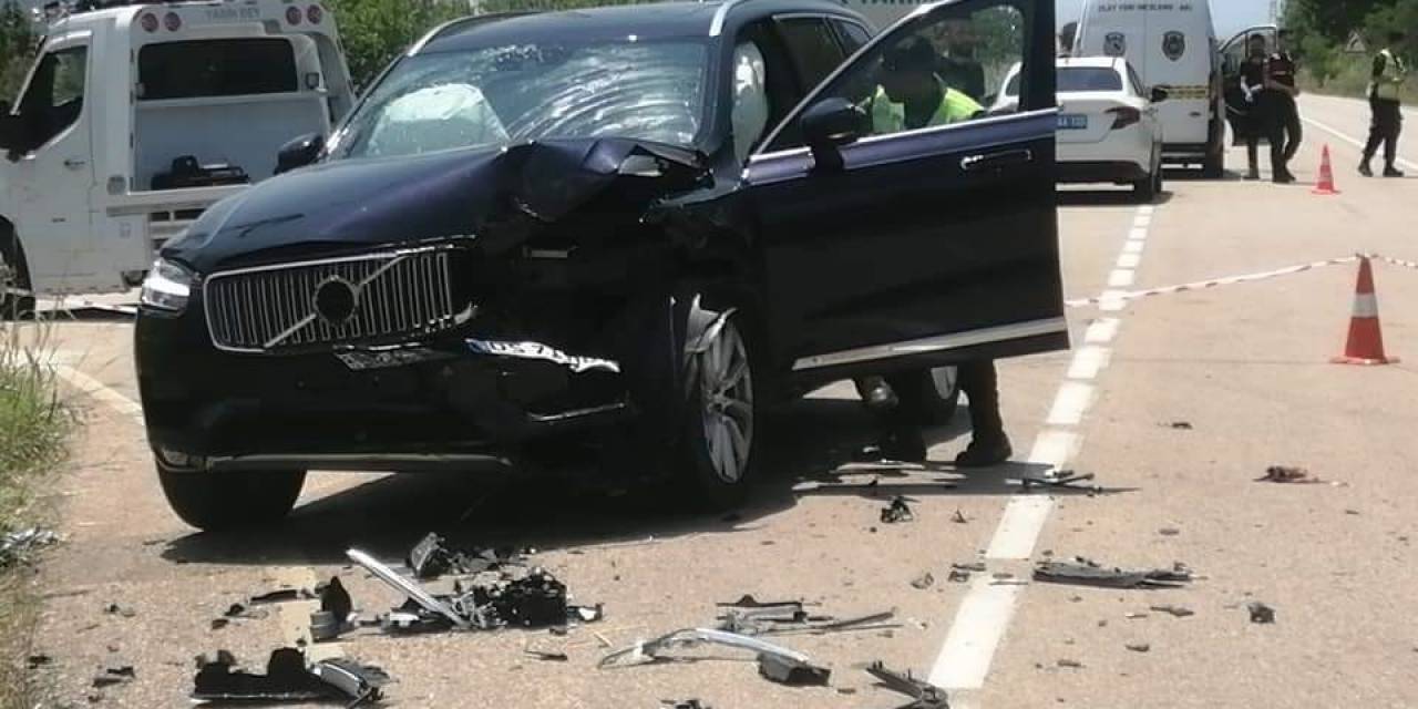 Otomobili İle Pat Pat Çarpıştı: 1 Ölü, 3 Yaralı