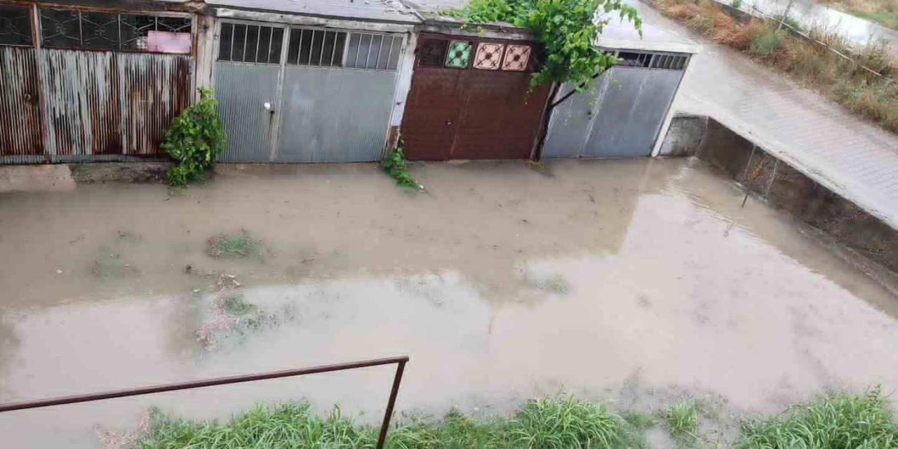 Muratlı’da Cadde Ve Sokaklar Göle Döndü
