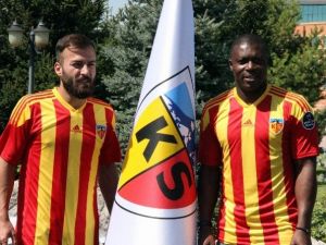 Yakubu Ve Berkan Emir Kayserispor İle Sözleşme İmzaladı