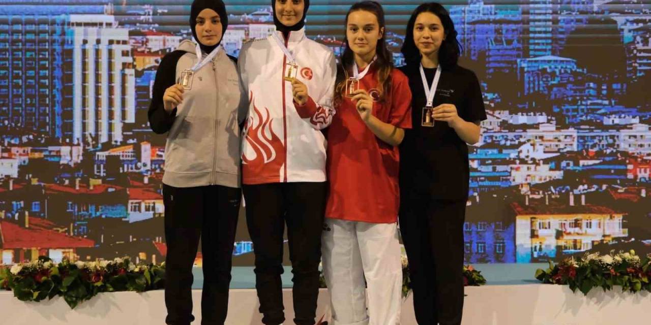 Körfezli Eslem Türkiye Şampiyonu Oldu