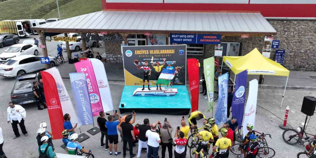 Erciyes Uluslararası Yol Bisiklet Yarışları Nefes Kesti