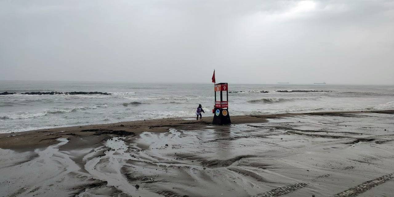 Karasu Da Sağanaktan Nasibini Aldı: Denize Girişler Yasaklandı