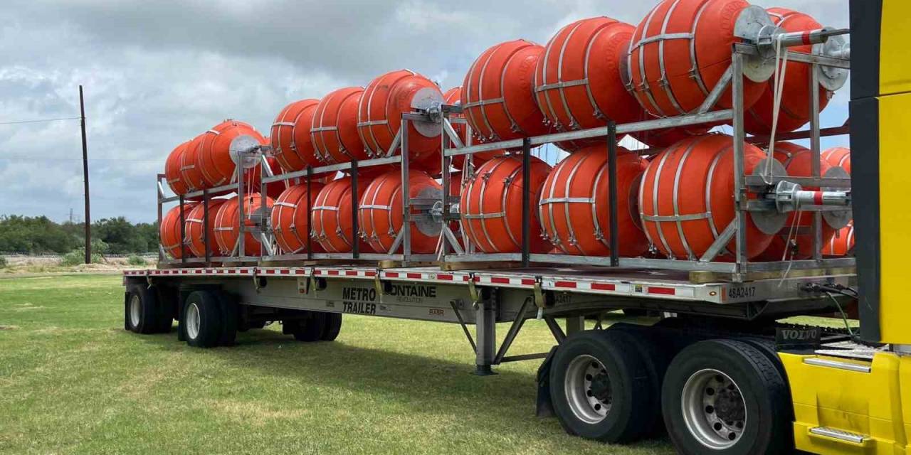 Texas-meksika Sınırına Yüzen Bariyer Kurulumuna Başlandı