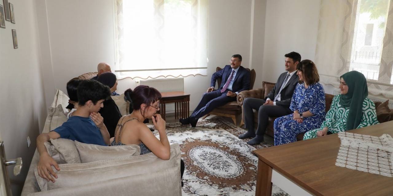 Vali Çelik’ten ’koruyucu Aile Olun’ Çağrısı