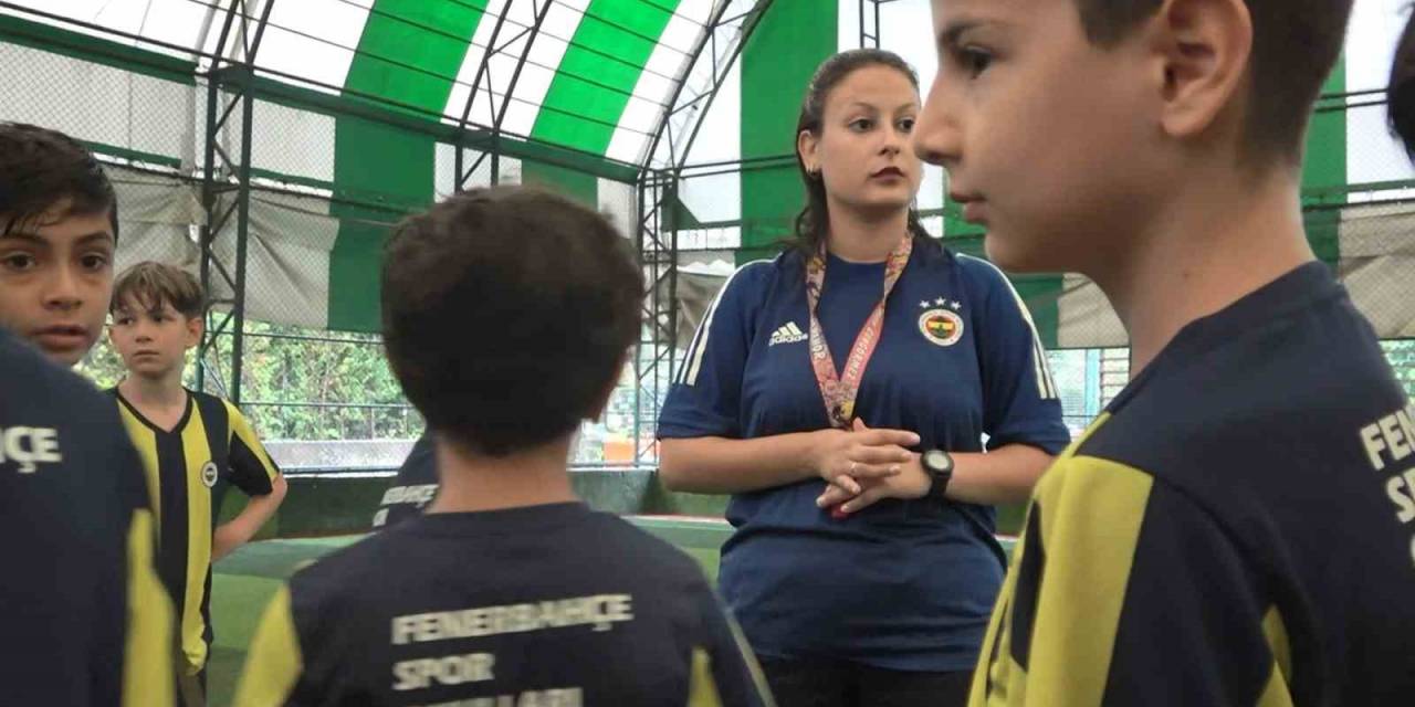 Futbol Oynayamazsın Dediler, Antrenör Oldu