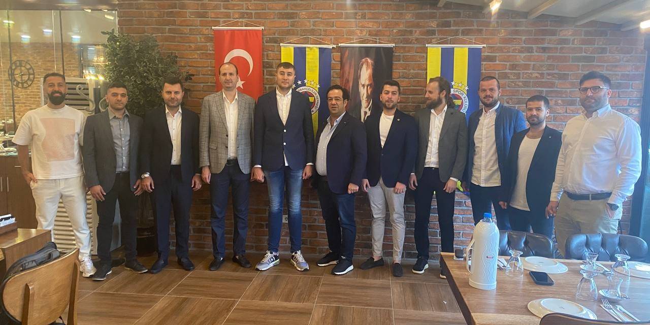 Fenerbahçe’ye Gönül Vermiş Taraftarları Bir Araya Getirecek Derneğin Açılışında Sona Doğru