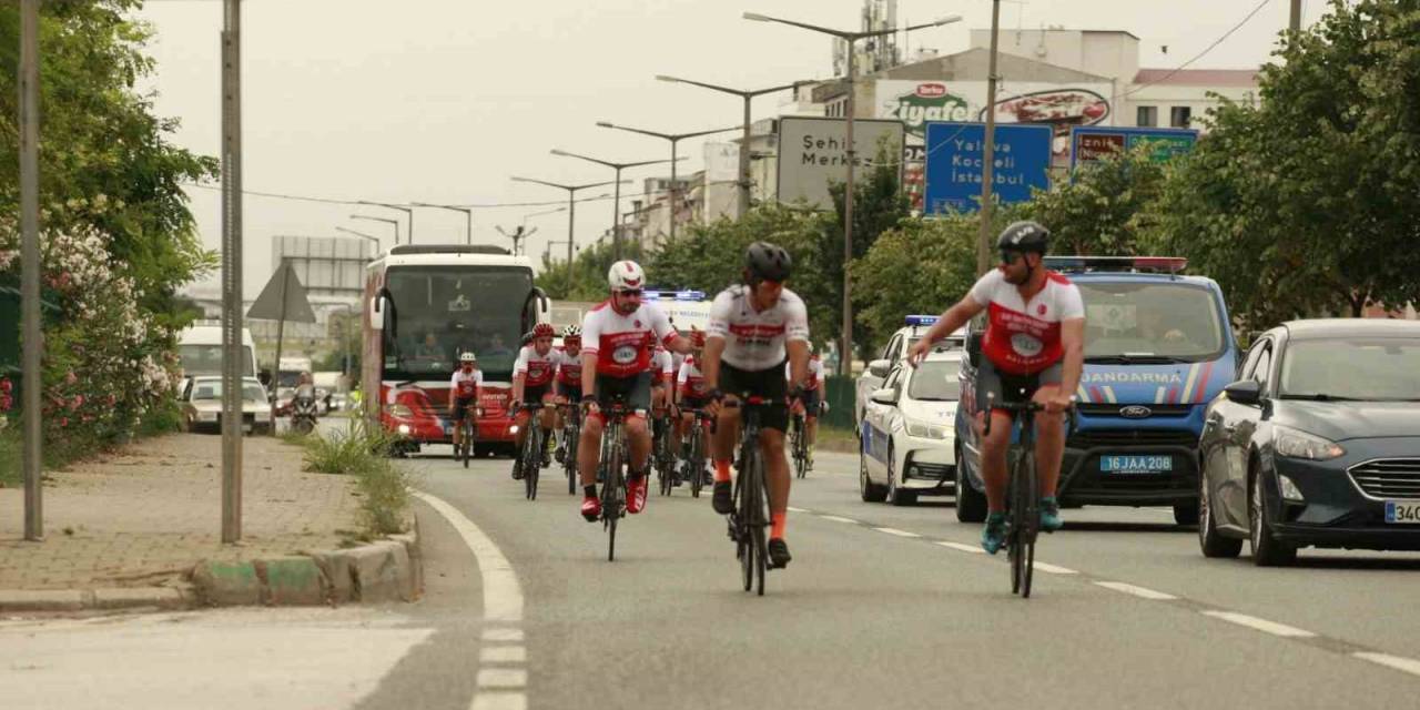Şehit Ömer Halisdemir İçin Yola Çıkan Bisikletçiler Bursa’dan Geçti