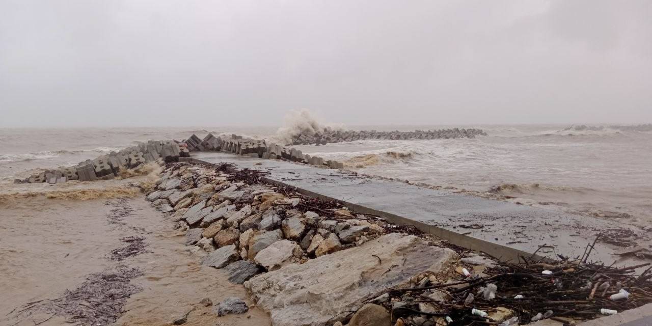 Karadeniz’e Dökülen Dereler Denizin Rengini Değiştirdi