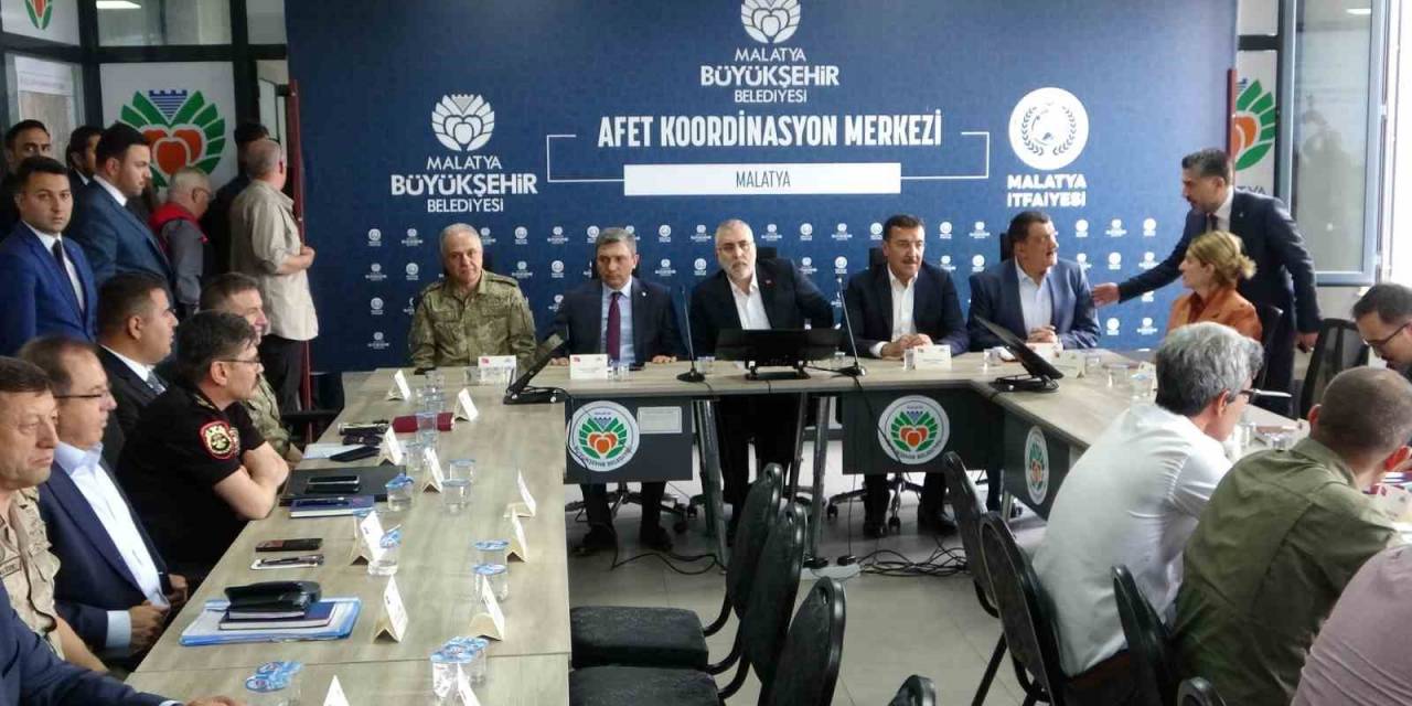 Bakanı Işıkhan Malatya’da Afet Koordinasyon Toplantısına Katıldı