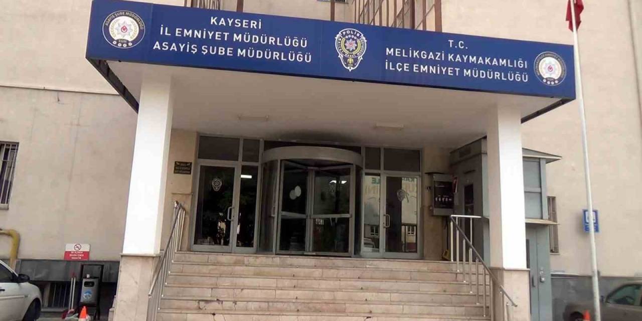 8 Suçtan Aranan Ve 11 Yıl Hapis Cezası Bulunan Şahıs Yakalandı