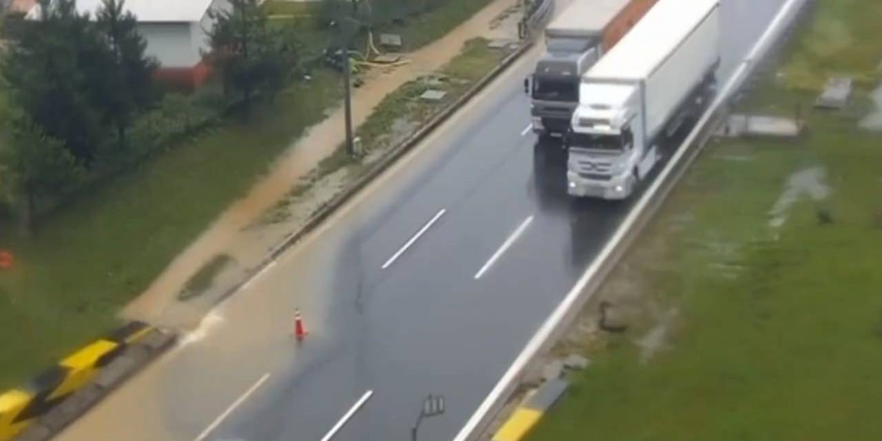 Bolu Dağı Tüneli’nin İstanbul İstikametinde Tek Şerit Trafiğe Kapandı