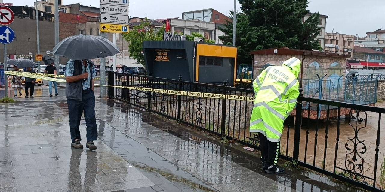 Asar Deresi Üzerindeki Köprüler Trafiğe Kapatıldı