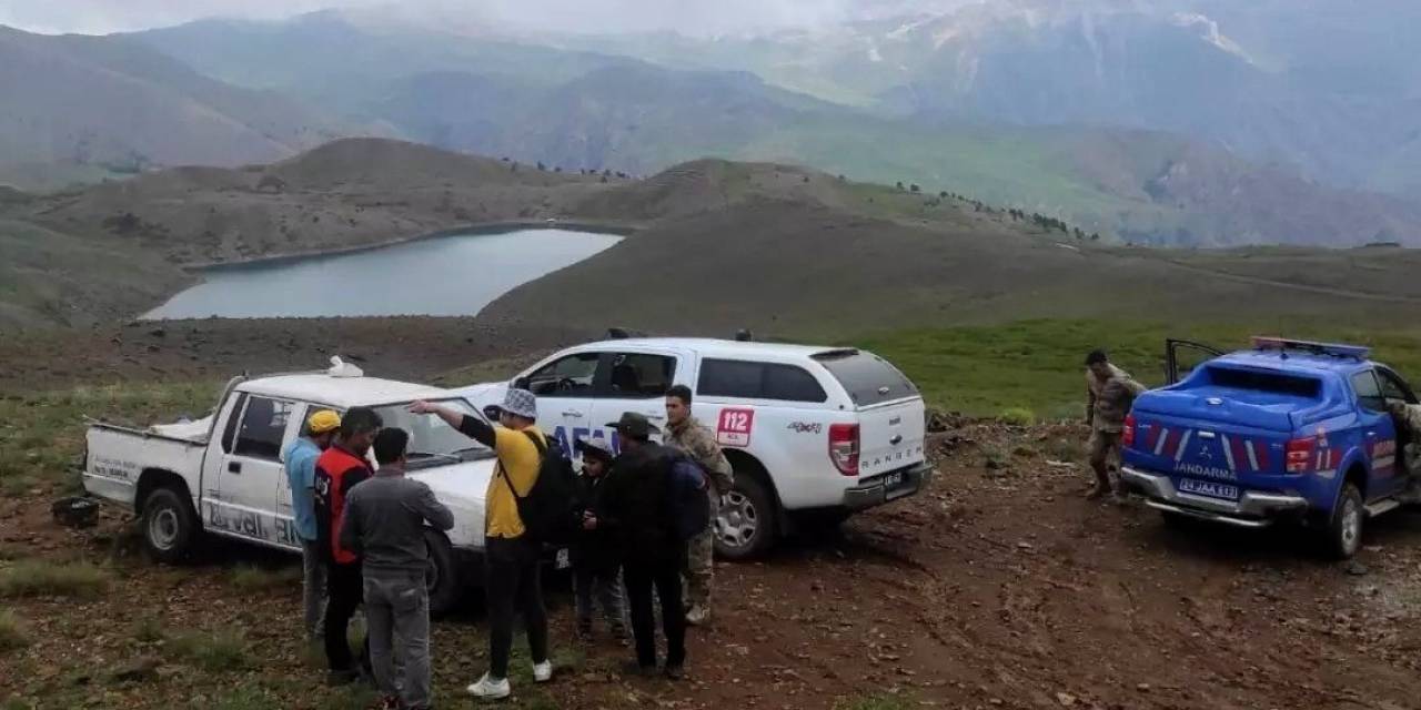 Aygır Gölünde Mahsur Kalan 5 Kişi Kurtarıldı