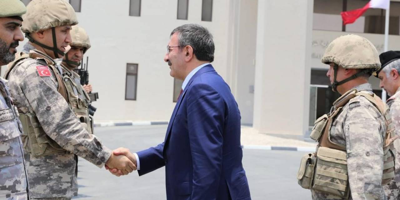 Cumhurbaşkanı Yardımcısı Yılmaz’dan Katar Türk Birleşik Müşterek Kuvvet Komutanlığına Ziyaret