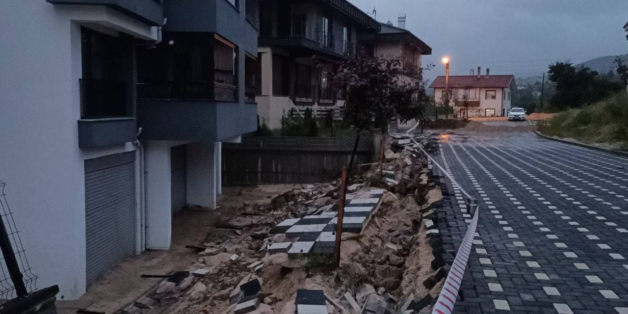 Bolu’da Taşan Derelerin Suyu İstinat Duvarını Çökertti