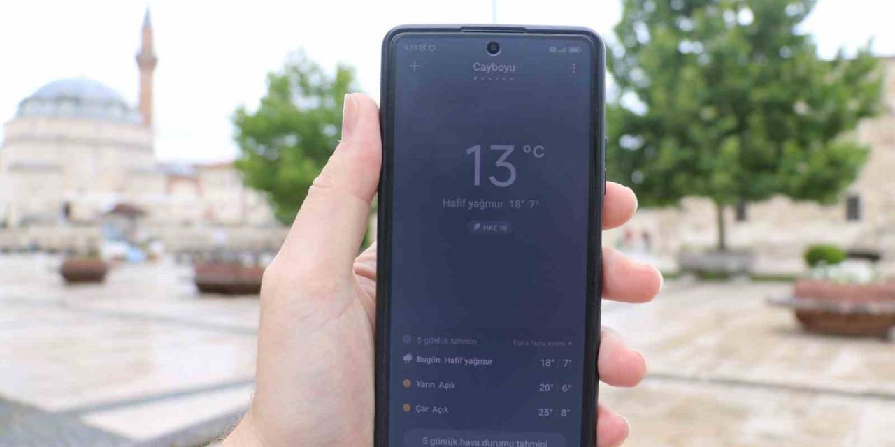 Sivas’a Yaz Gelmedi, Güney Sahilleri Kavrulurken Sivaslılar Montla Geziyor