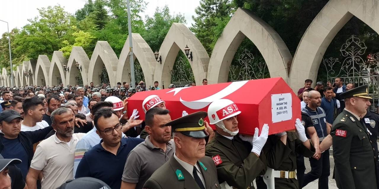 Şehit Piyade Sözleşmeli Er Hasan Taş Son Yolculuğuna Uğurlandı