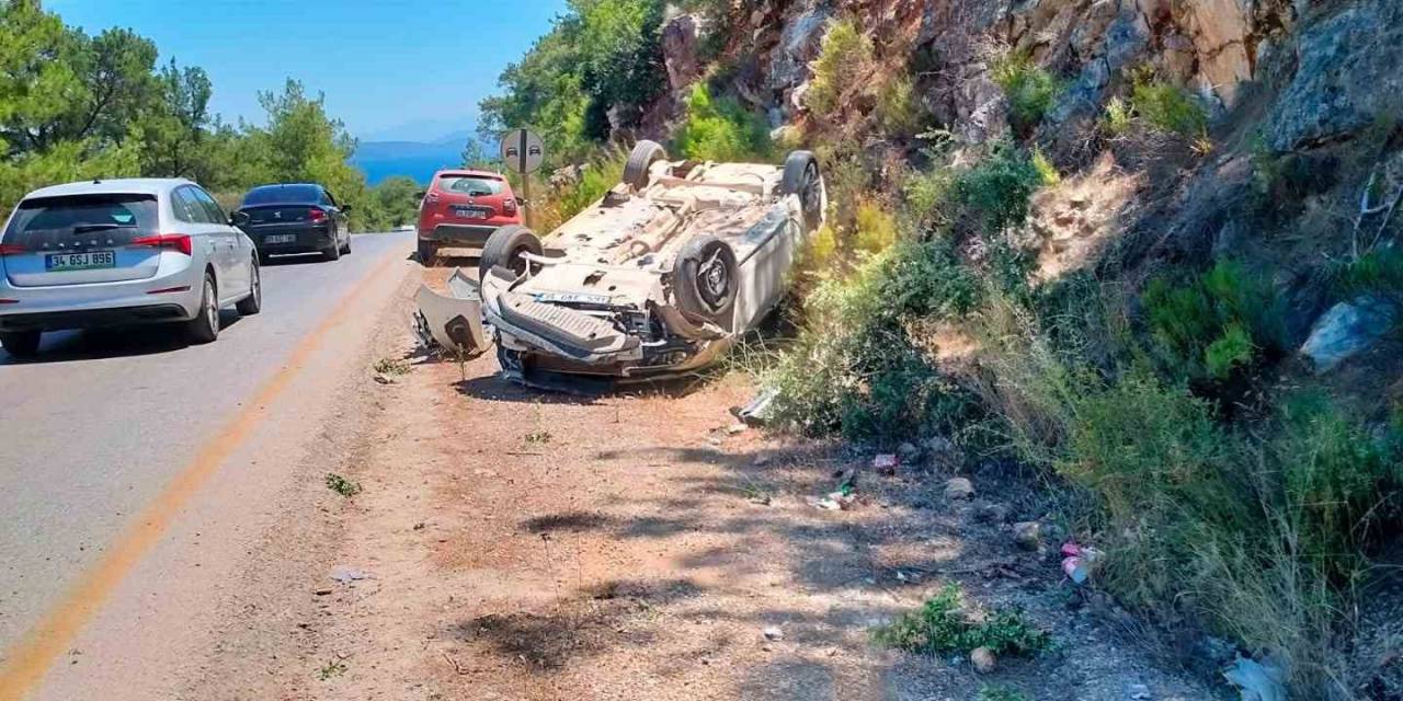 Takla Atan Otomobilden Dışarı Fırlayan Sürücü Kurtarılamadı