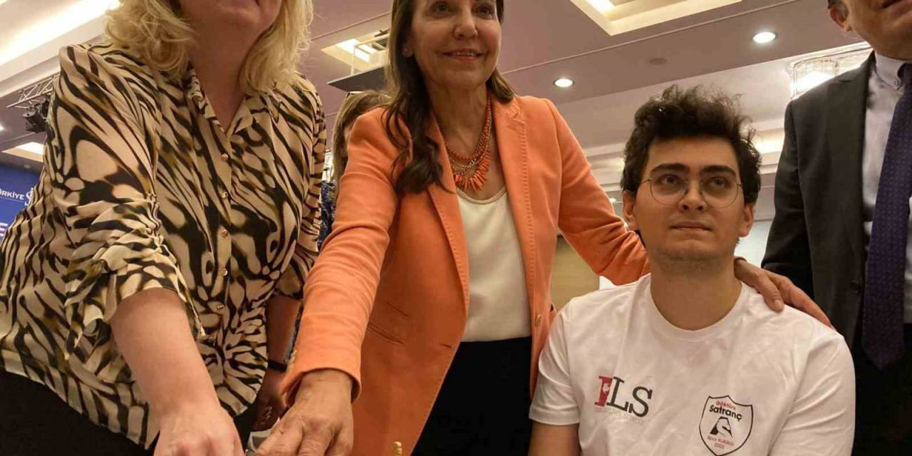 Türkiye İş Bankası Satranç Süper Ligi Başladı