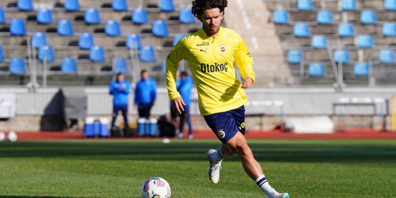 Fenerbahçe, Taktik Ve Pas Çalıştı