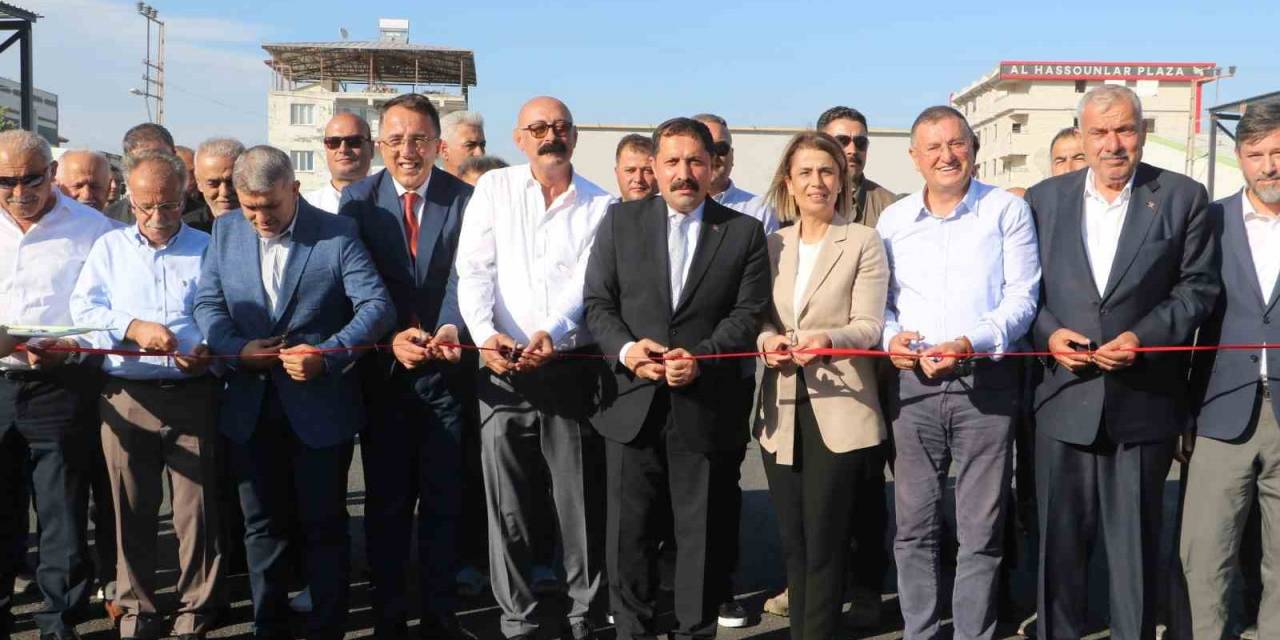 53 Günde İnşa Edilen Sebze Halinde Esnafın Buruk Mutluluğu