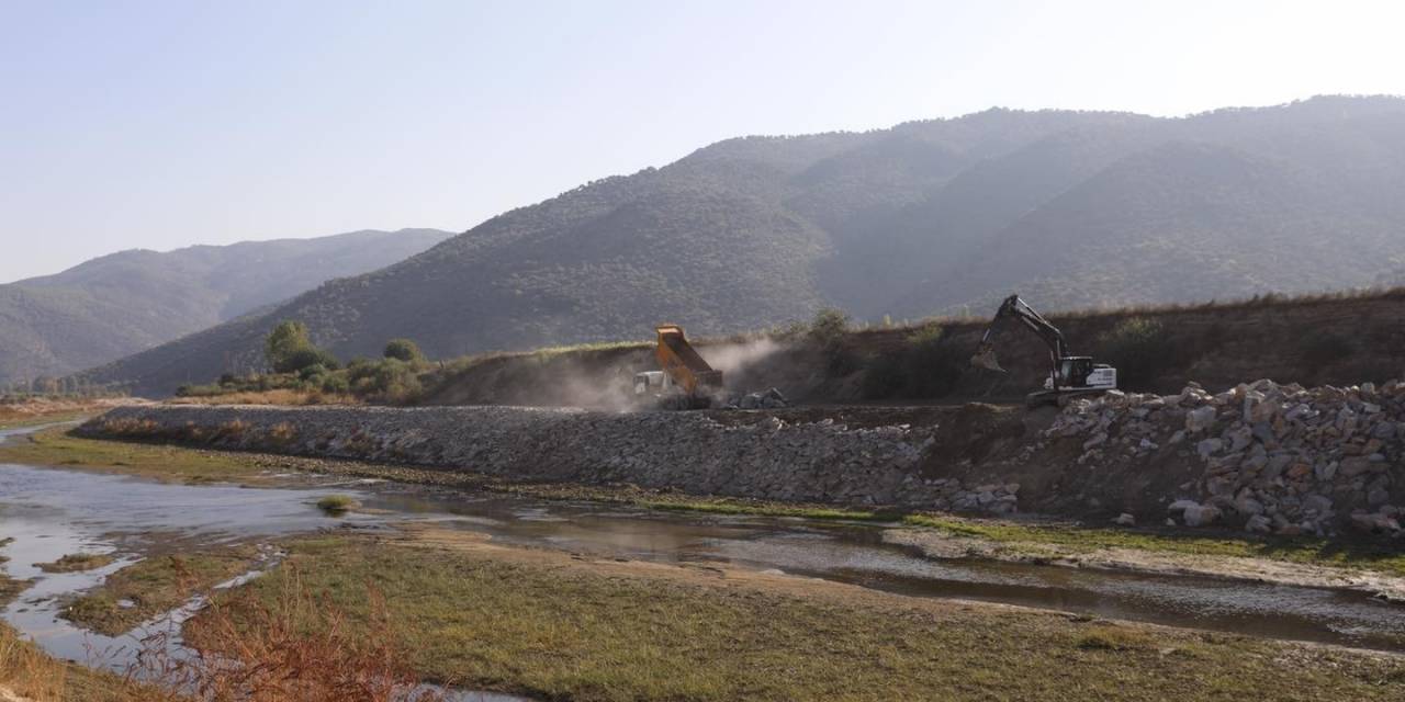 Çine Çayı Islah Çalışmalarının Yıl Sonuna Kadar Tamamlanacağı Açıklandı