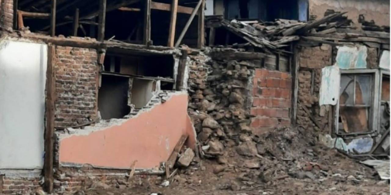 Metruk Binalar Tehlike Arz Ediyor