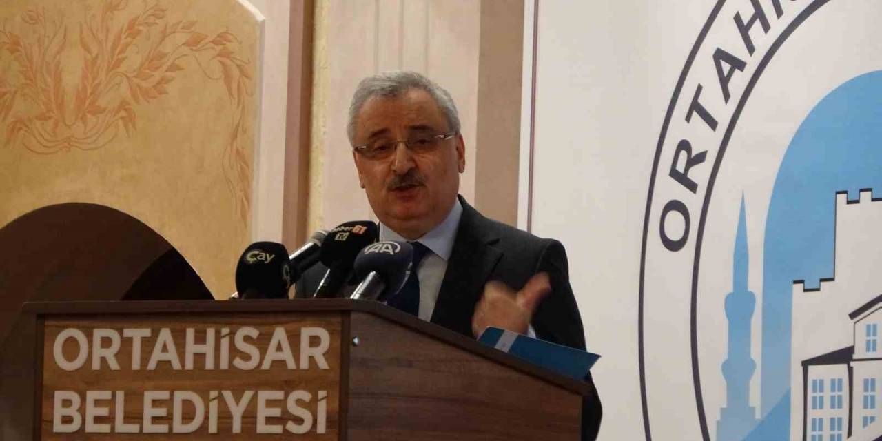 Trabzon’da “türkiye Yüzyılı’nda Yerel Yönetimler Çalıştayı” Düzenlendi