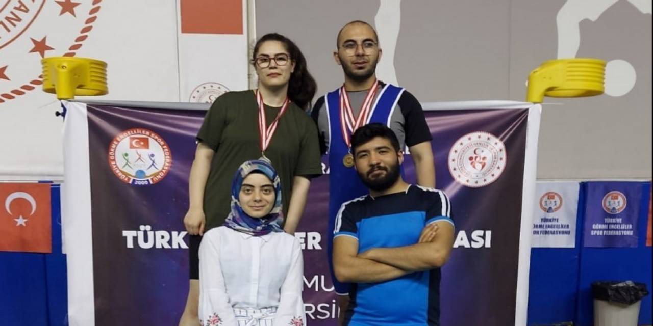 Görme Engelli Salih’in Halterde Büyük Başarısı