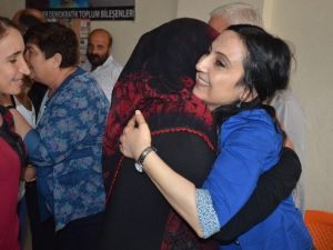 Hdp Ve Dbp Heyeti Yüksekova’da