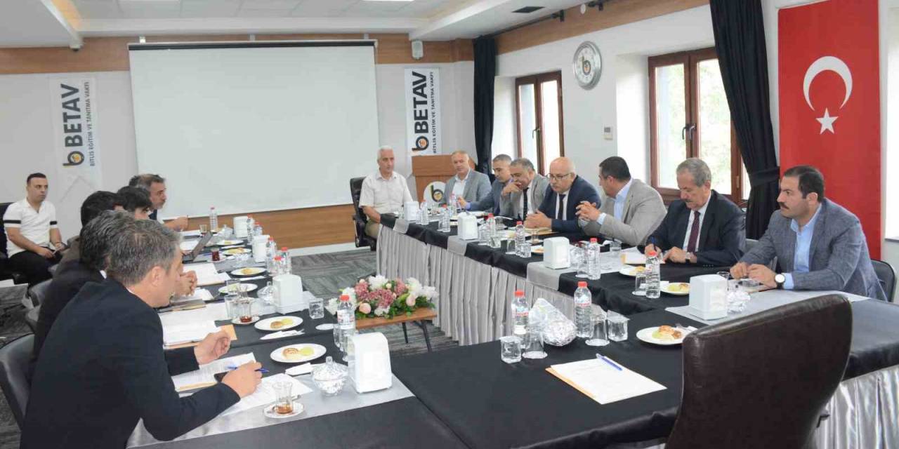 Bitlis’te “il Tanıtım Ve Geliştirme Kurulu Toplantısı” Yapıldı