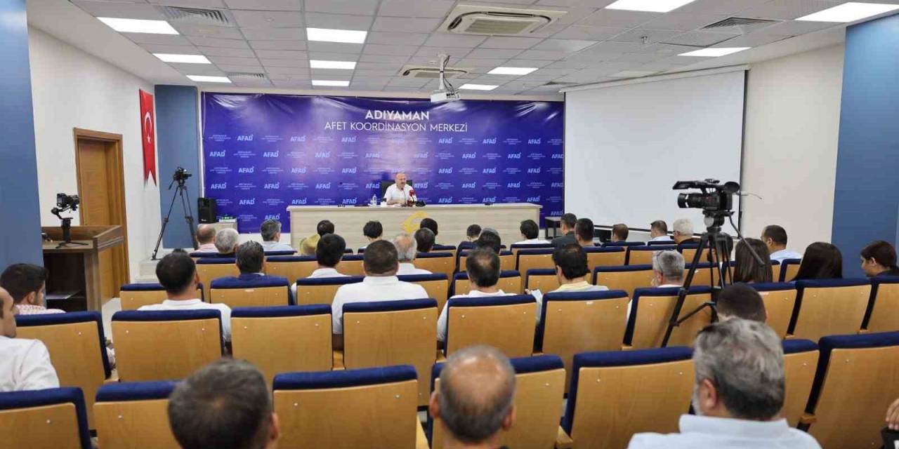 Vali Varol, Adıyaman’ın Basın Mensuplarıyla Bir Araya Geldi