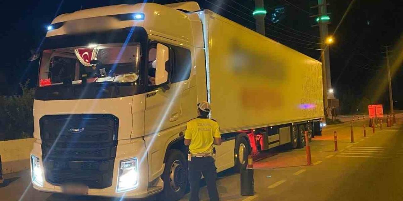 Burdur’da Trafik Denetimlerinde 18 Araca Ceza Uygulandı