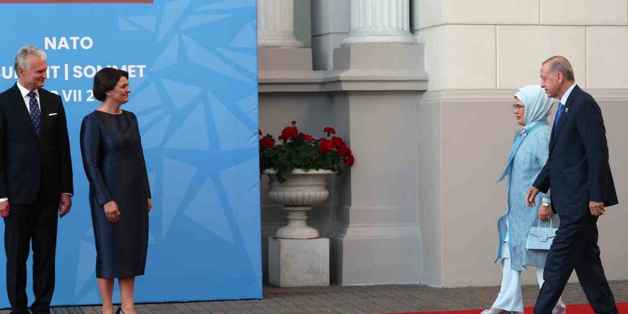 Cumhurbaşkanı Erdoğan, Litvanya’da Resmi Akşam Yemeğine Katıldı