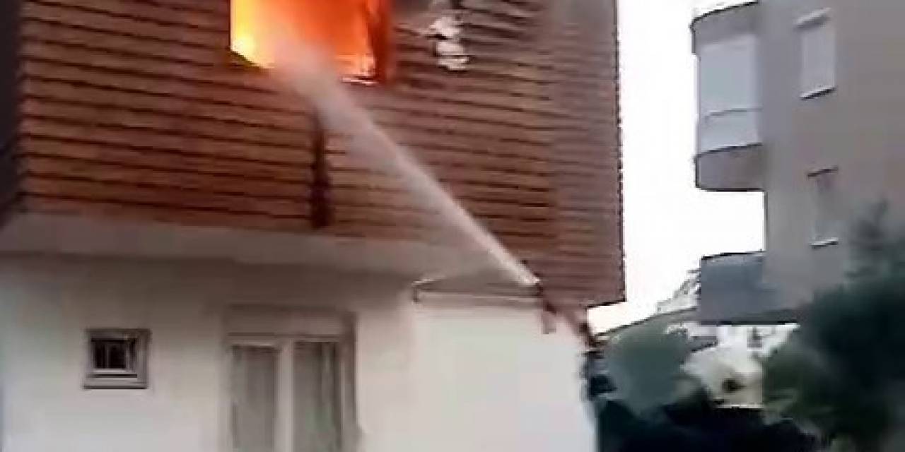 Antalya’da Korkutan Yangın: 5 Kişi Dumandan Etkilendi