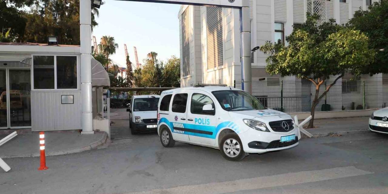 Mersin Merkezli 5 İlde Göçmen Kaçakçılığı Operasyonu: 5 Gözaltı