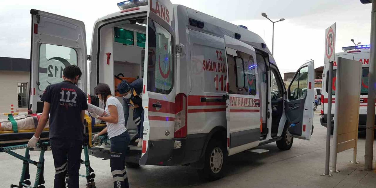 Erzincan’da Trafik Kazası: 4 Yaralı
