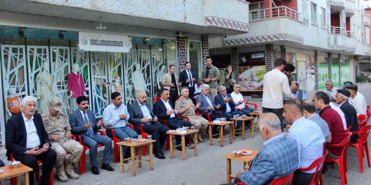 Siirt Valisi Hacıbektaşoğlu, Garzan Çayı’nda Boğulan Gencin Ailesine Taziye Ziyaretinde Bulundu