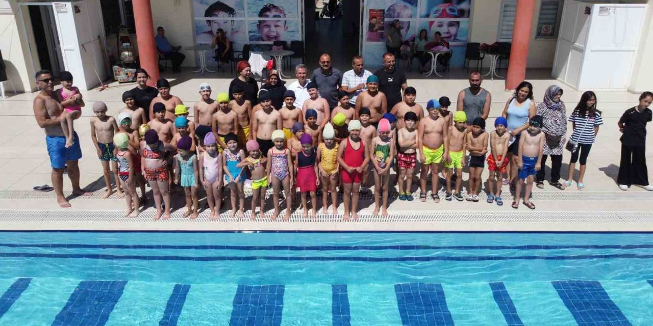 Buharkent’te Yüzme Bilmeyen Kalmayacak