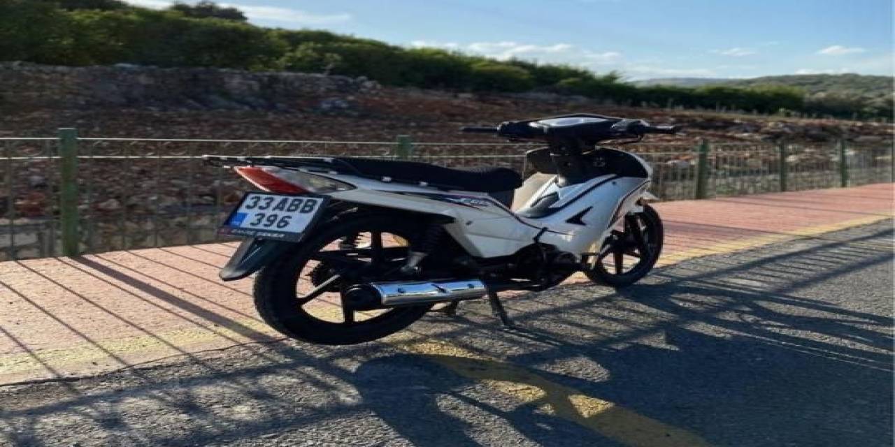 Park Halindeki Motosiklet Çalındı