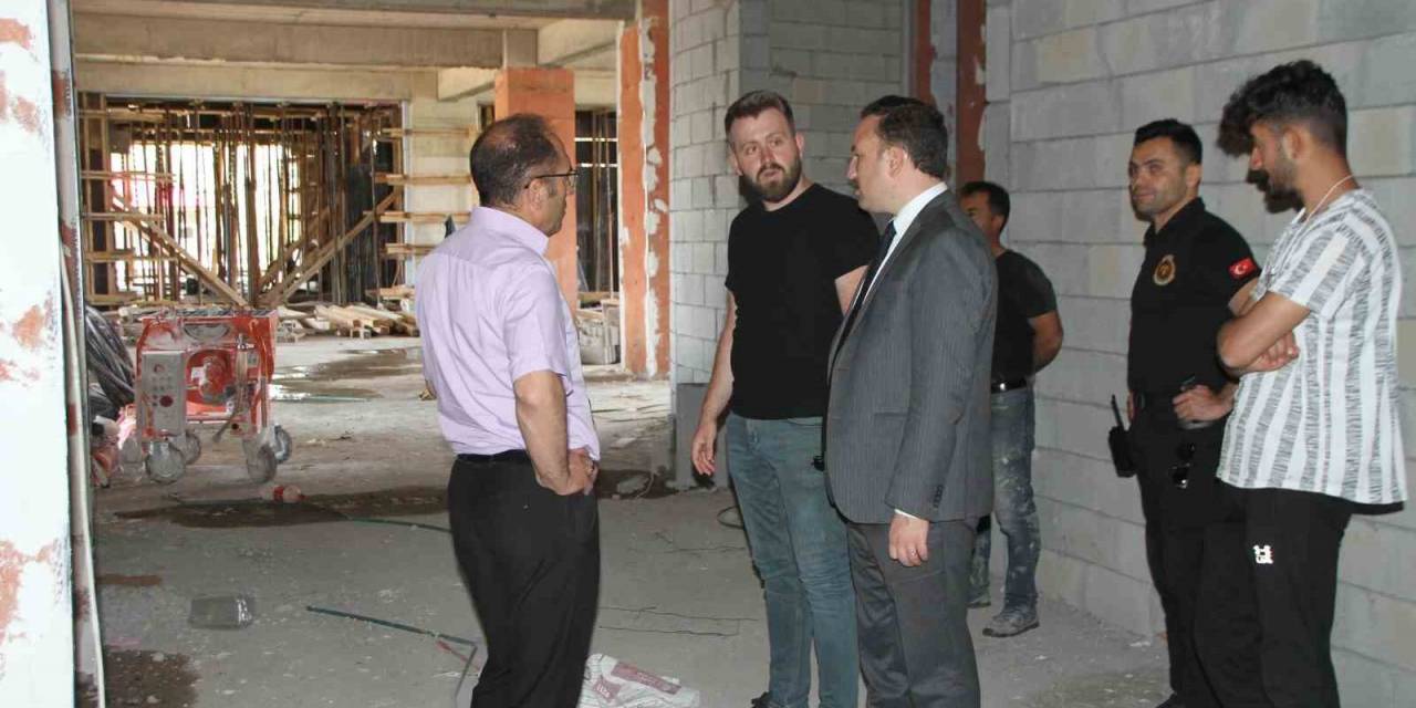 Kaymakam Bayram Kamu İnşaatlarını İnceledi