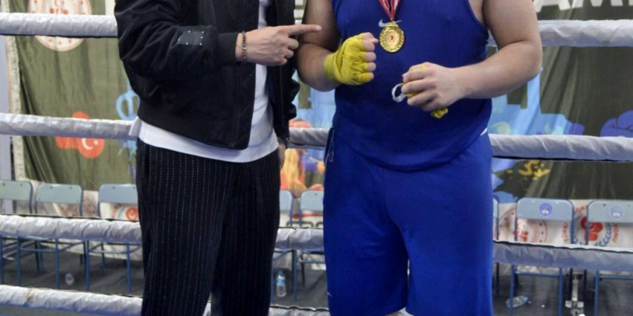 Sakarya Büyükşehir’e Bir Gurur Da Bokstan Geldi