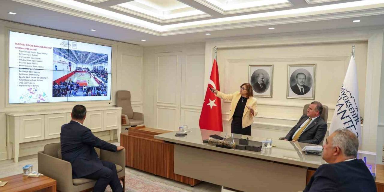 Bakan Bak: “ortak Çalışmalarla Gençlere Ve Spora Yatırımlar Devam Edecek”