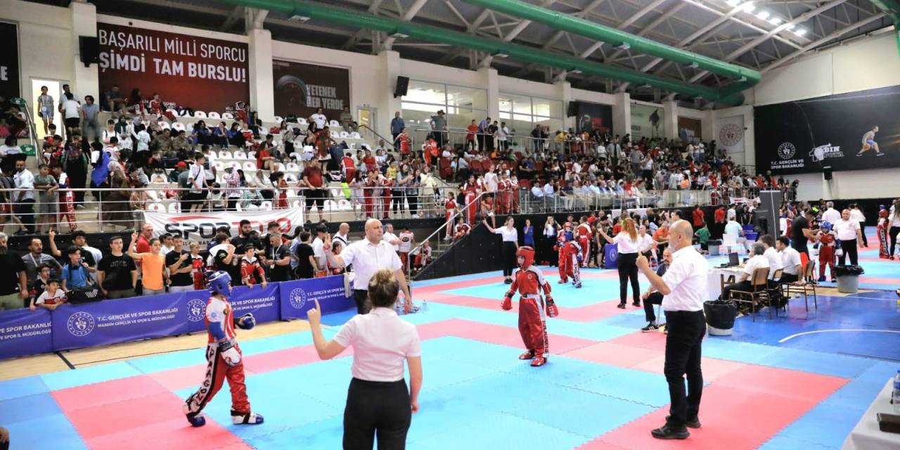 Mardin’de Kick Boks Şampiyonasında Heyecan Sürüyor