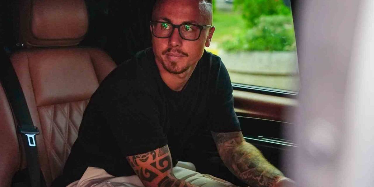 Angelino, İstanbul’a Geldi