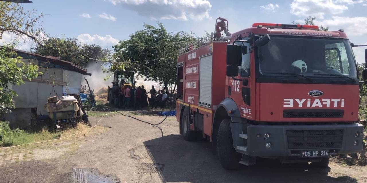 Amasya’da 10 Ton Saman Kül Oldu