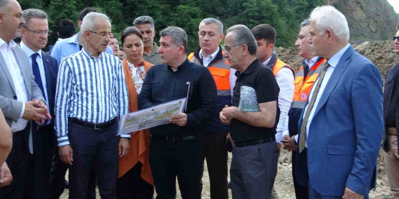 Ulaştırma Bakanı Uraloğlu, Sel Afetinden Zarar Gören Giresun’da İncelemelerde Bulundu