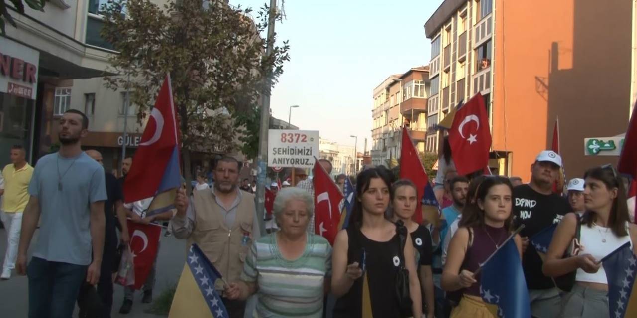 Srebrenitsa Soykırımı’nda Hayatını Kaybedenler Bayrampaşa’da Anıldı